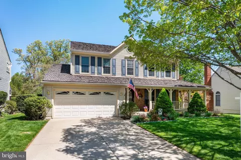 215 Lower Country Dr, Gaithersburg, MD 20877