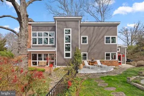 6313 W Halbert Rd, Bethesda, MD 20817
