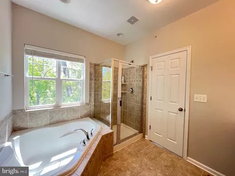 Bath - 3630 Doc Berlin Dr, Silver Spring, MD 20906 photo 3 of 5