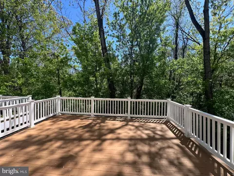 Exterior - 3630 Doc Berlin Dr, Silver Spring, MD 20906 photo 2 of 5
