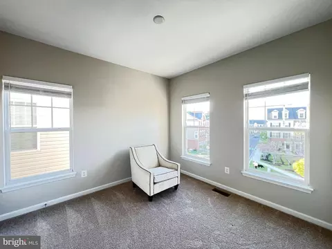 Bedroom - 3630 Doc Berlin Dr, Silver Spring, MD 20906 photo 2 of 3