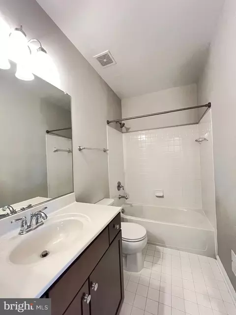 Bath - 3630 Doc Berlin Dr, Silver Spring, MD 20906 photo 5 of 5