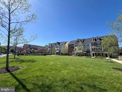 Exterior - 3630 Doc Berlin Dr, Silver Spring, MD 20906 photo 4 of 5