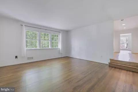 7312 Masters Dr, Potomac, MD 20854 photo 28