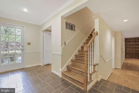 7312 Masters Dr, Potomac, MD 20854 photo 5