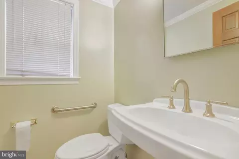 7312 Masters Dr, Potomac, MD 20854 photo 44
