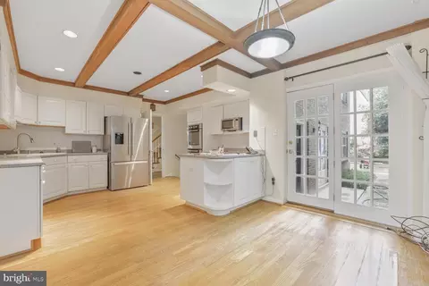 7312 Masters Dr, Potomac, MD 20854 photo 15