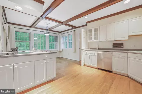 7312 Masters Dr, Potomac, MD 20854 photo 10