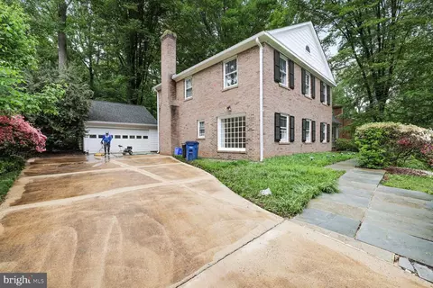 7312 Masters Dr, Potomac, MD 20854 photo 4