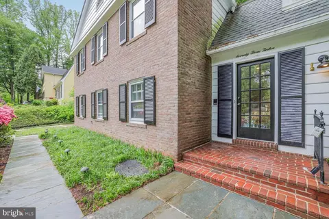 7312 Masters Dr, Potomac, MD 20854 photo 3