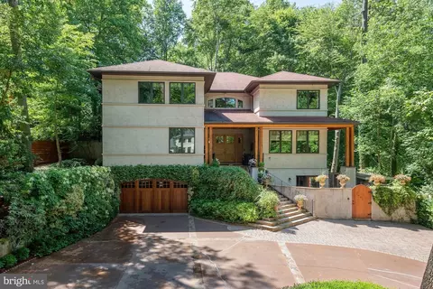 7400 Nevis Rd, Bethesda, MD 20817