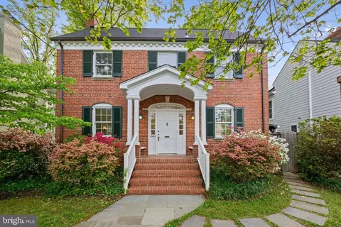 7820 Custer Rd, Bethesda, MD 20814