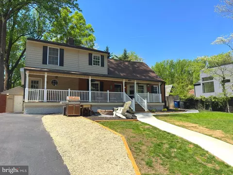 210 Northmoor Dr, Silver Spring, MD 20901