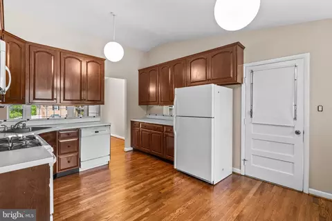 13003 Hathaway Dr, Silver Spring, MD 20906 photo 8
