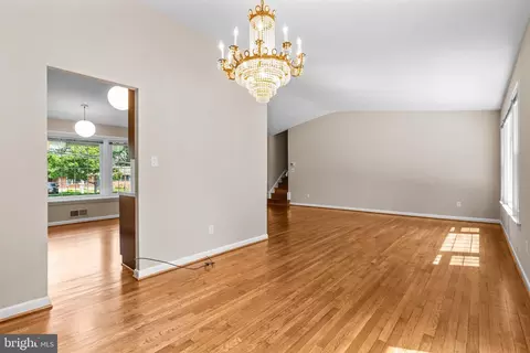 13003 Hathaway Dr, Silver Spring, MD 20906 photo 6