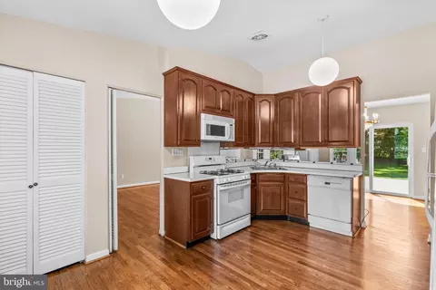 13003 Hathaway Dr, Silver Spring, MD 20906 photo 10