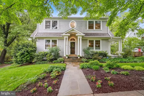 5504 Mckinley St, Bethesda, MD 20817