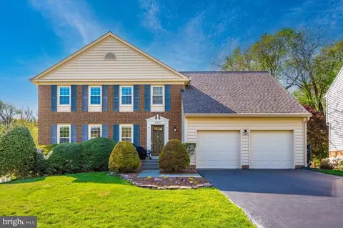 10012 Dellcastle Rd, Montgomery Village, MD 20886