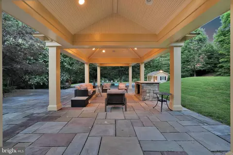 Exterior - 12212 Drews Ct, Potomac, MD 20854 photo 4 of 17