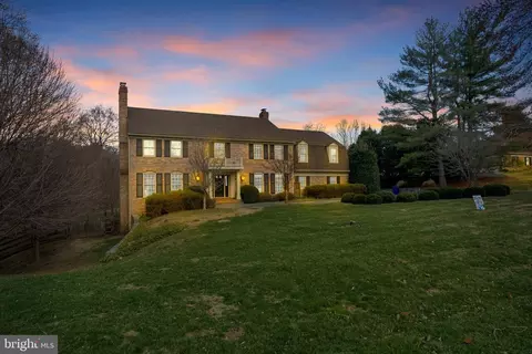 Exterior - 12212 Drews Ct, Potomac, MD 20854 photo 6 of 17