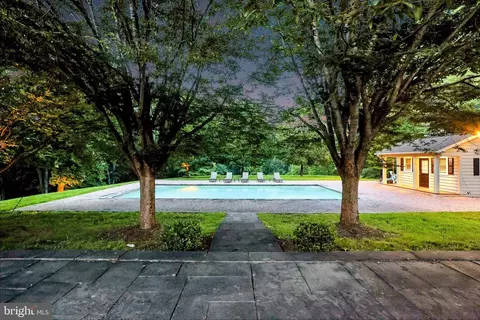 Exterior - 12212 Drews Ct, Potomac, MD 20854 photo 7 of 17