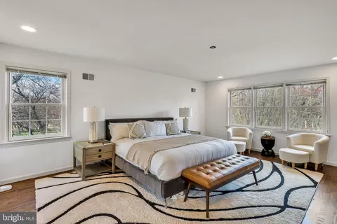 Bedroom - 12212 Drews Ct, Potomac, MD 20854 photo 2 of 3