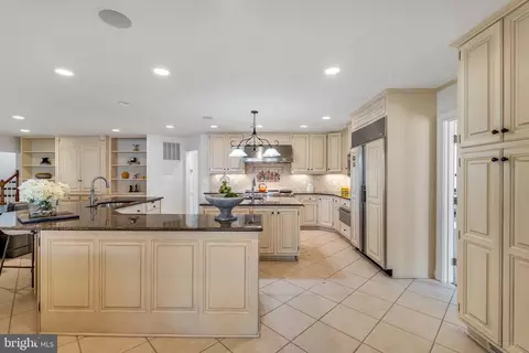 Kitchen - 12212 Drews Ct, Potomac, MD 20854 photo 3 of 5
