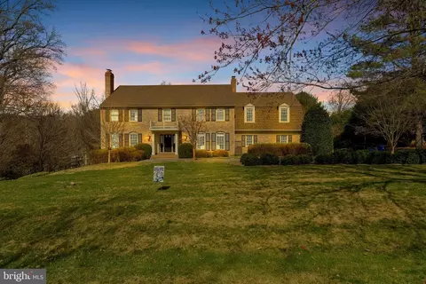 Exterior - 12212 Drews Ct, Potomac, MD 20854 photo 5 of 17