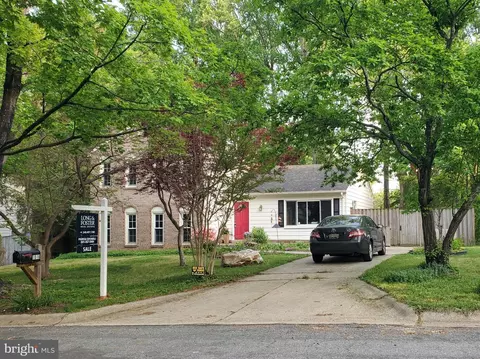 Exterior - 1516 Winding Waye Ln, Silver Spring, MD 20902 photo 2 of 11