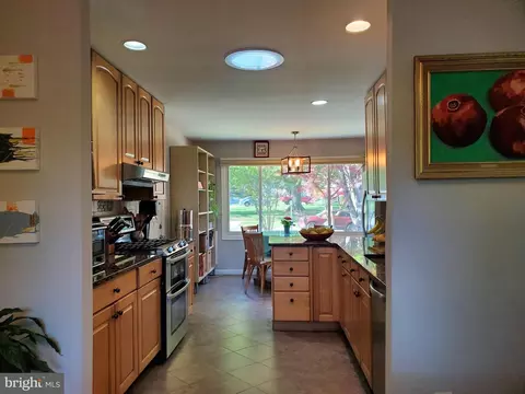 Kitchen - 1516 Winding Waye Ln, Silver Spring, MD 20902 photo 1 of 7