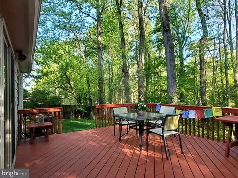 Exterior - 1516 Winding Waye Ln, Silver Spring, MD 20902 photo 5 of 11