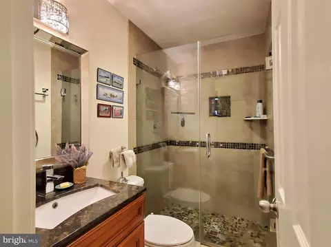 Bath - 1516 Winding Waye Ln, Silver Spring, MD 20902 photo 1 of 5