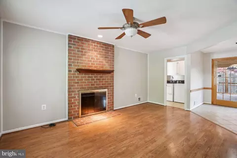 1601 Winding Waye Ln, Silver Spring, MD 20902 photo 5