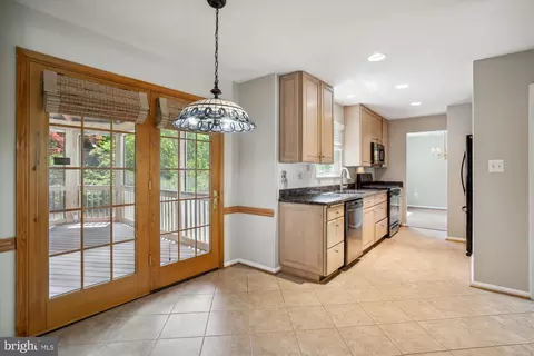 1601 Winding Waye Ln, Silver Spring, MD 20902 photo 7