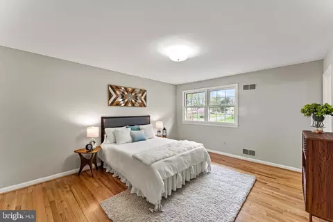 524 Stone House Ln, Silver Spring, MD 20905 photo 17