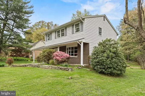 524 Stone House Ln, Silver Spring, MD 20905 photo 2
