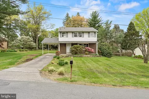 524 Stone House Ln, Silver Spring, MD 20905