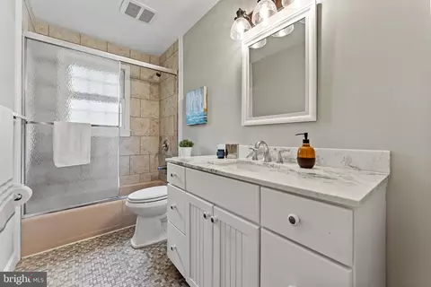 524 Stone House Ln, Silver Spring, MD 20905 photo 27
