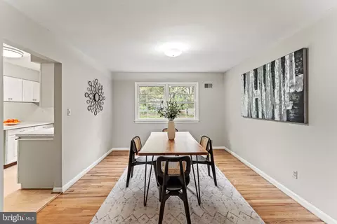 524 Stone House Ln, Silver Spring, MD 20905 photo 8