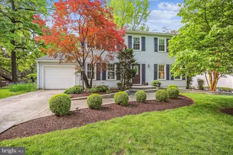 11 Gerard Ct, Rockville, MD 20850