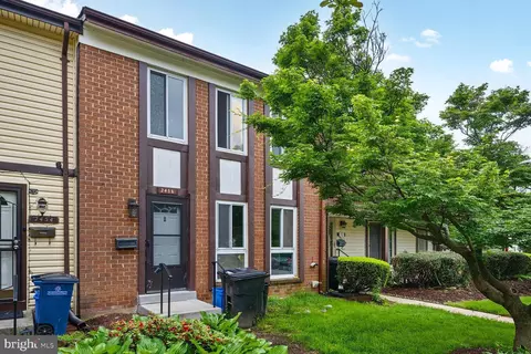 2456 Sun Valley Cir #7-M, Silver Spring, MD 20906