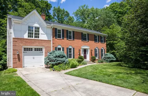 14206 Castaway Dr, Rockville, MD 20853