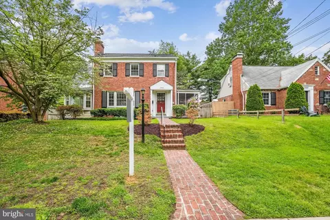Exterior - 1918 Brisbane St, Silver Spring, MD 20902 photo 12 of 25