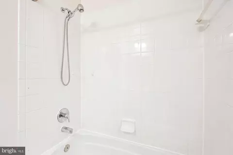 Bath - 1918 Brisbane St, Silver Spring, MD 20902 photo 3 of 4