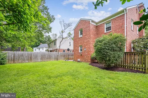Exterior - 1918 Brisbane St, Silver Spring, MD 20902 photo 15 of 25
