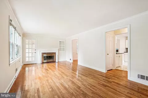 Living - 1918 Brisbane St, Silver Spring, MD 20902 photo 3 of 6