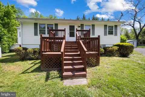 18305 Brooke Rd, Sandy Spring, MD 20860