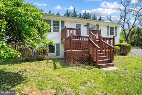 18305 Brooke Rd, Sandy Spring, MD 20860 photo 3
