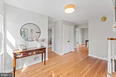 610 Valley Brook Dr, Silver Spring, MD 20904 photo 4