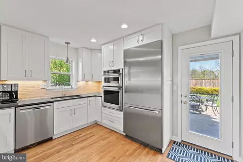 610 Valley Brook Dr, Silver Spring, MD 20904 photo 14